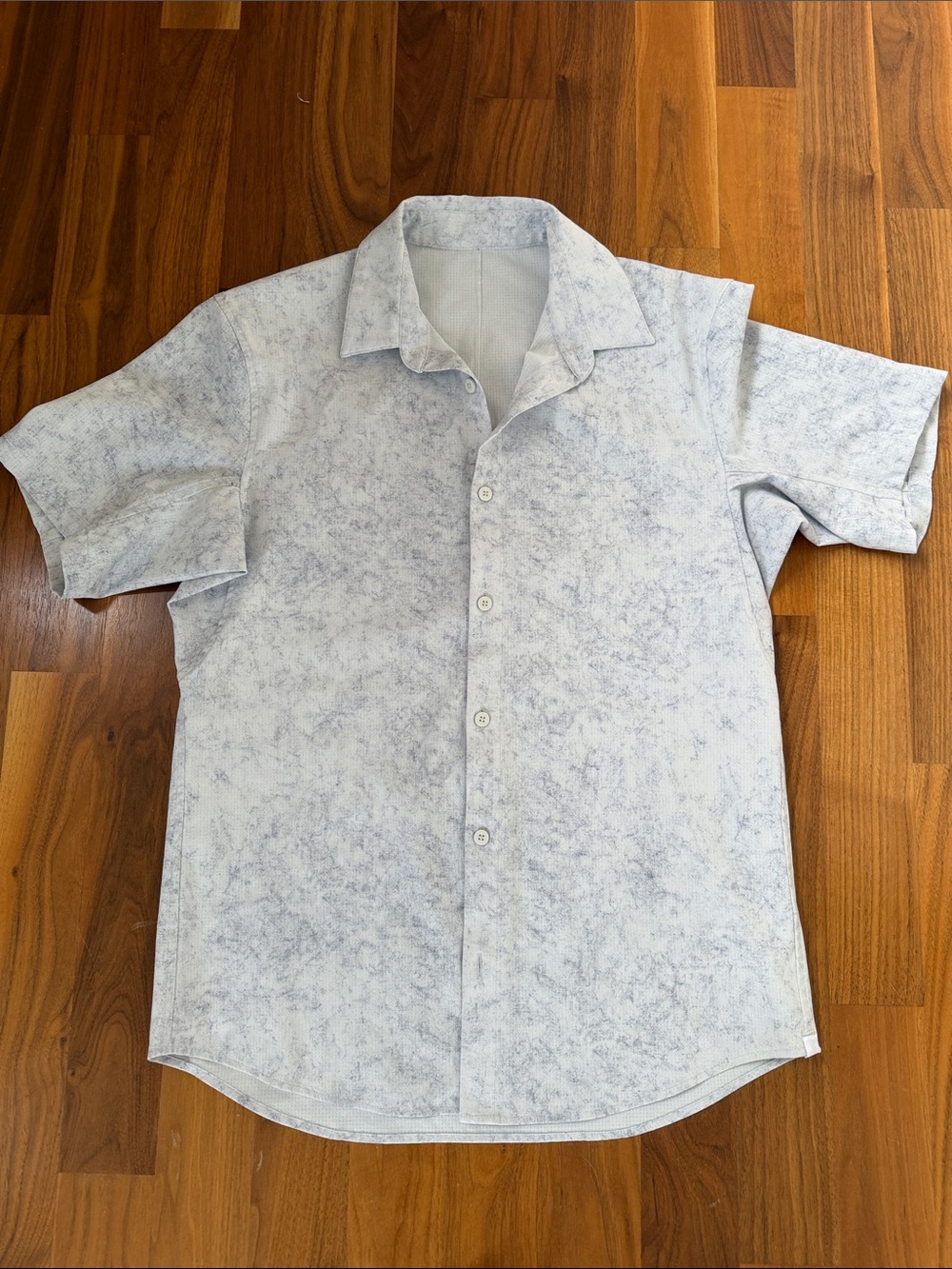 Men's Lululemon Light Gray Short-Sleeve Button-Up Shirt S